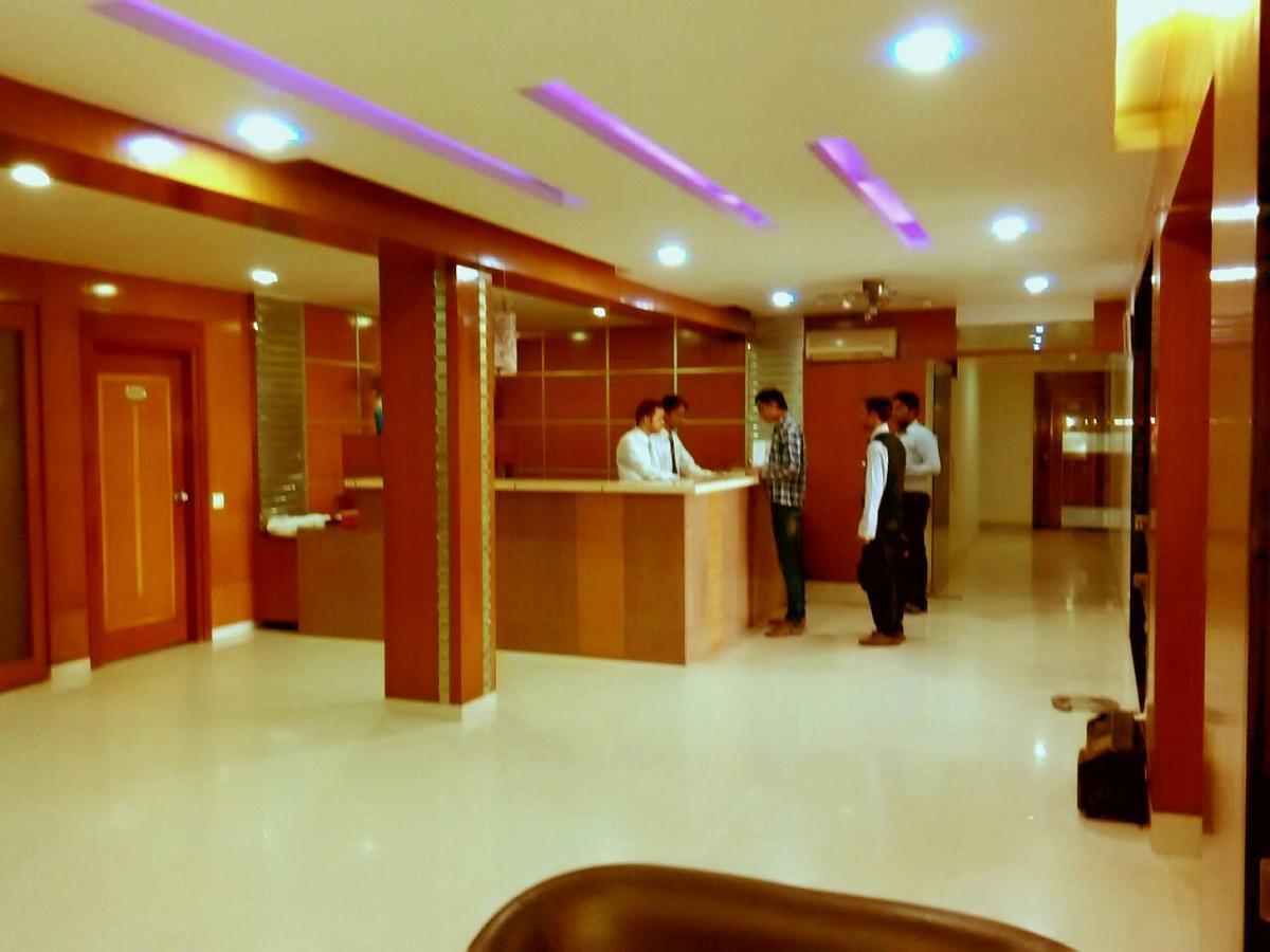 Easy Retreat Hotel Vapi